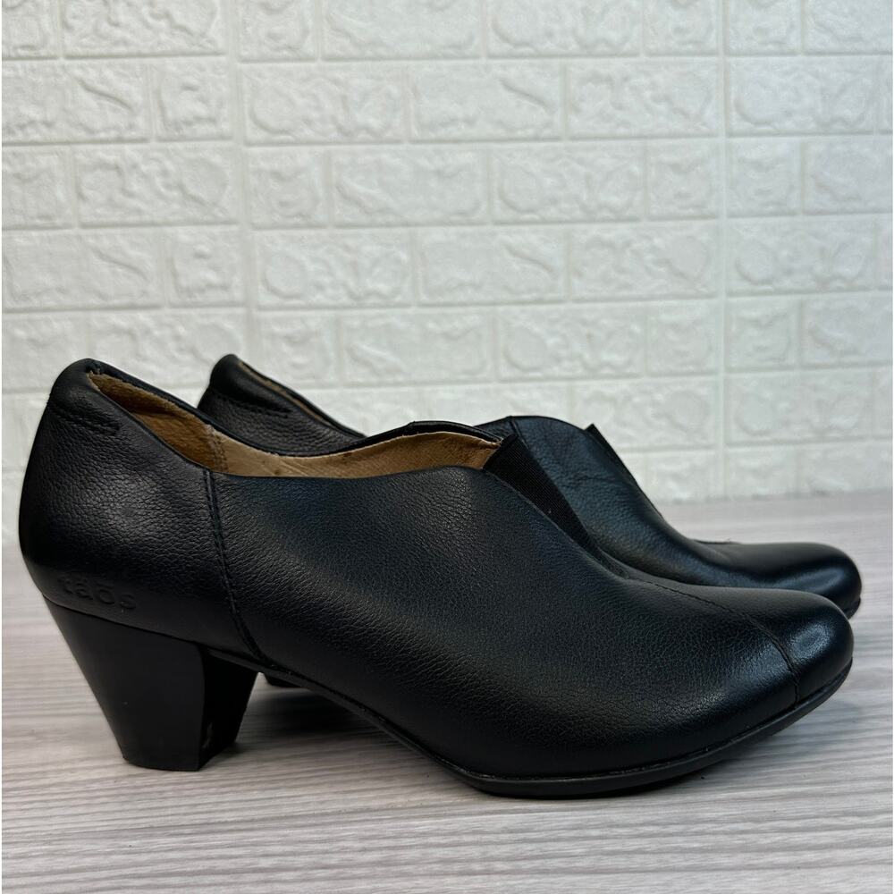 Taos 12751 Gorgeous Pump Shoes SZ 8 Black Leather Slip On Block Heel Almond Toe